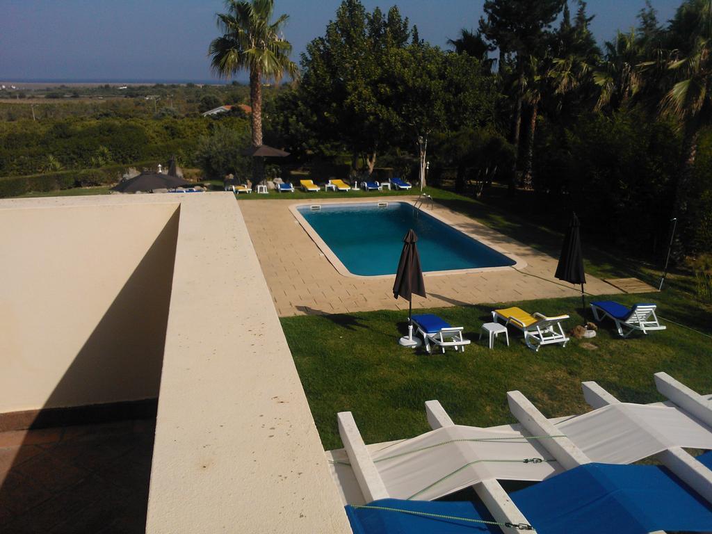 Quinta Da Moura Casa-De-Campo Guest House Тавира Екстериор снимка